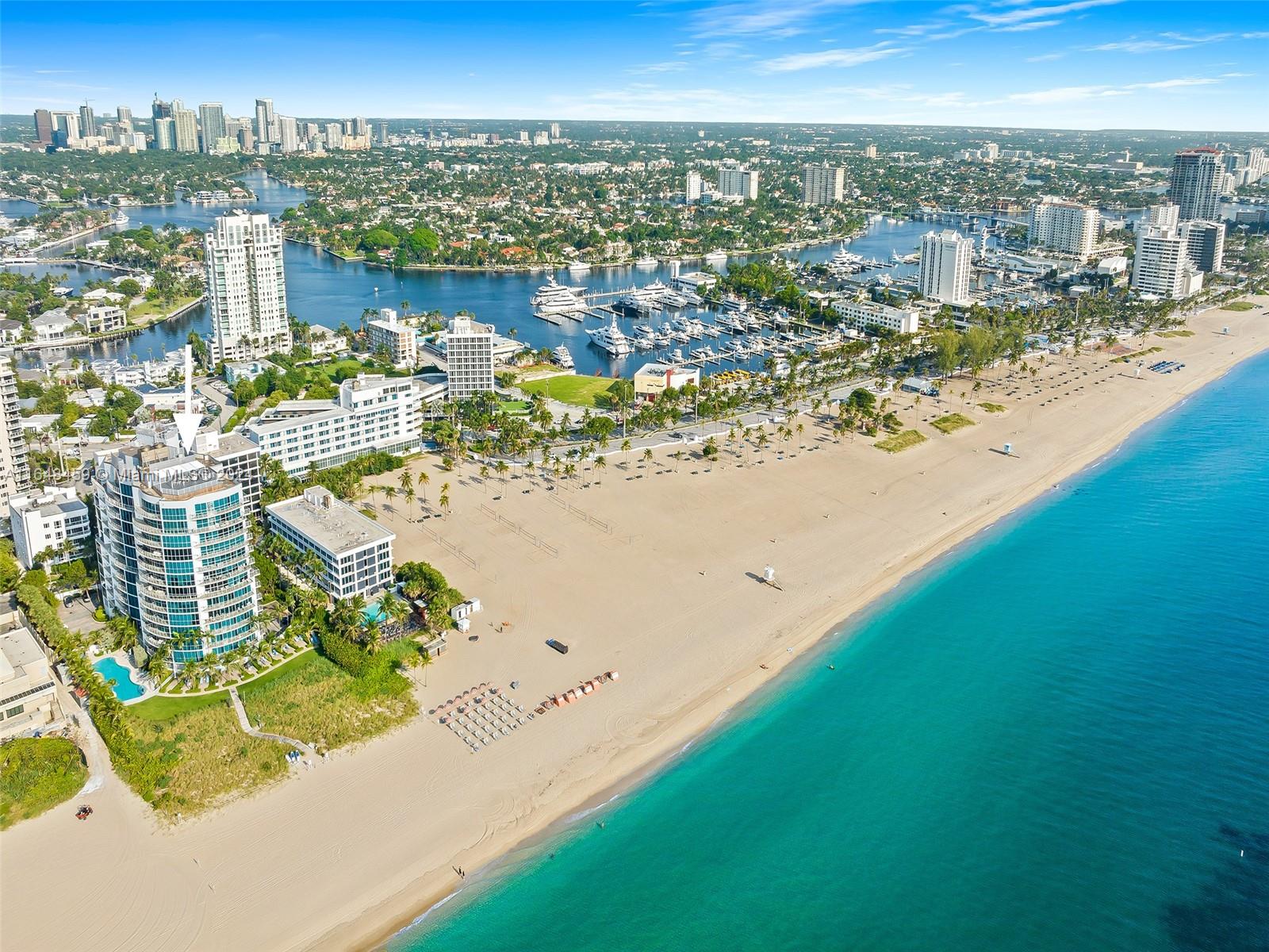 COCONUT GROVE RESIDENCES - Residential