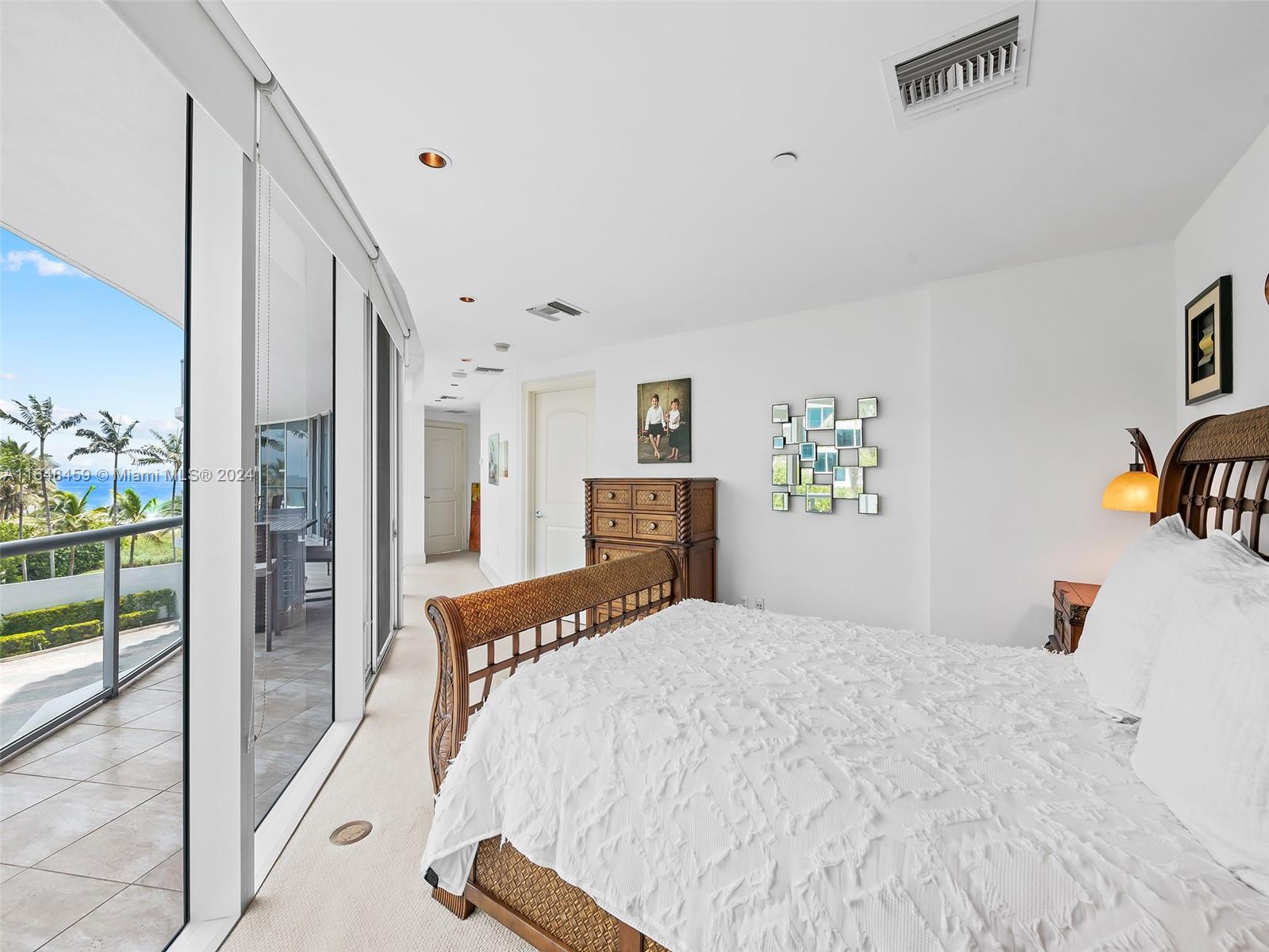 COCONUT GROVE RESIDENCES - Residential