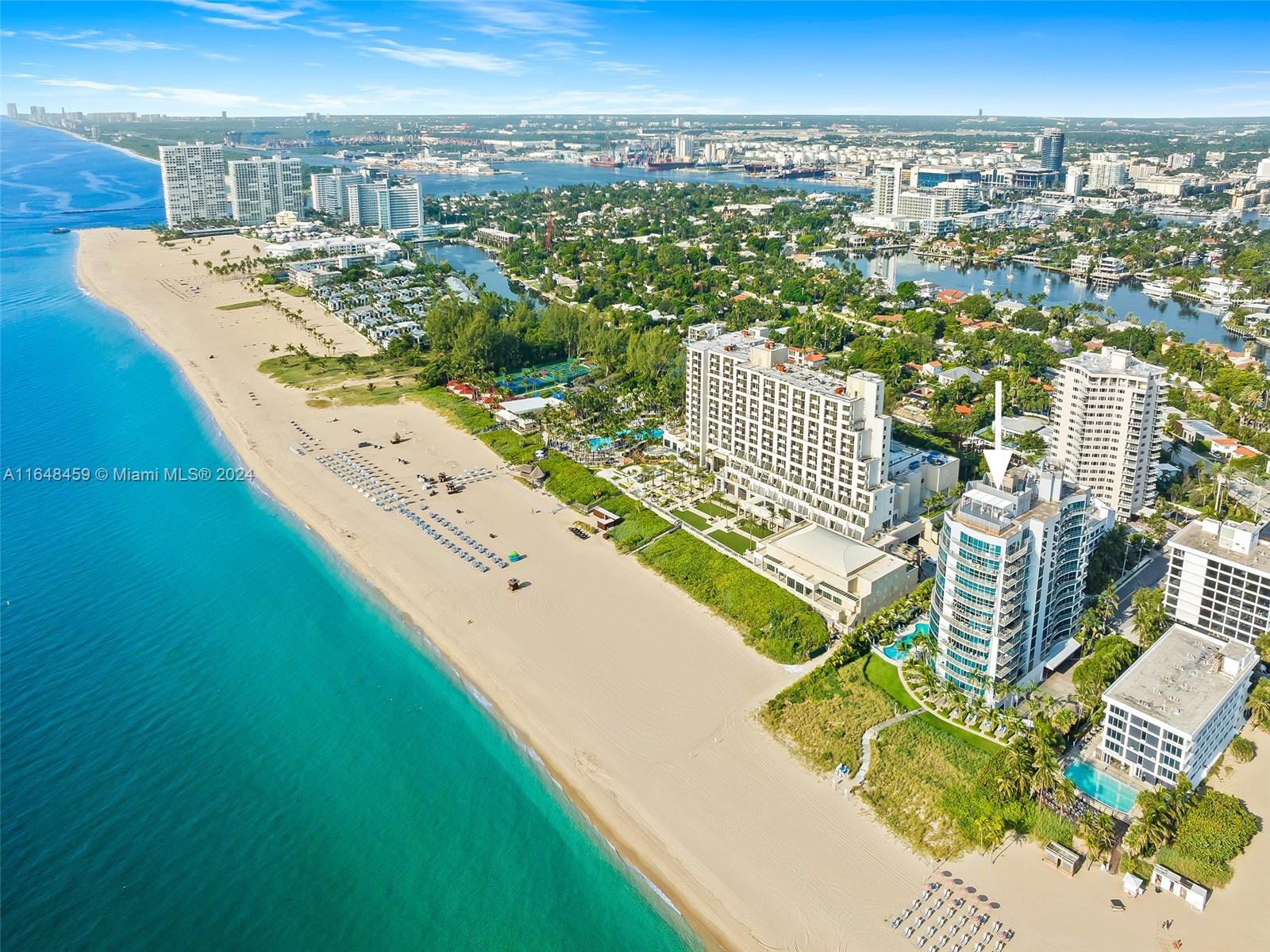 COCONUT GROVE RESIDENCES - Residential