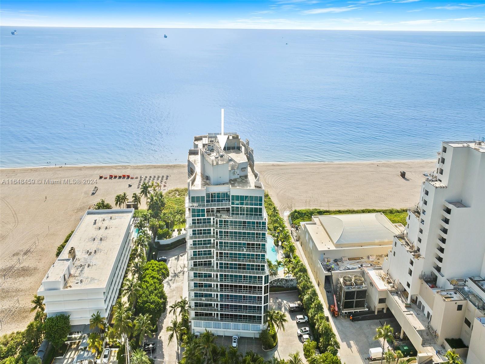 COCONUT GROVE RESIDENCES - Residential