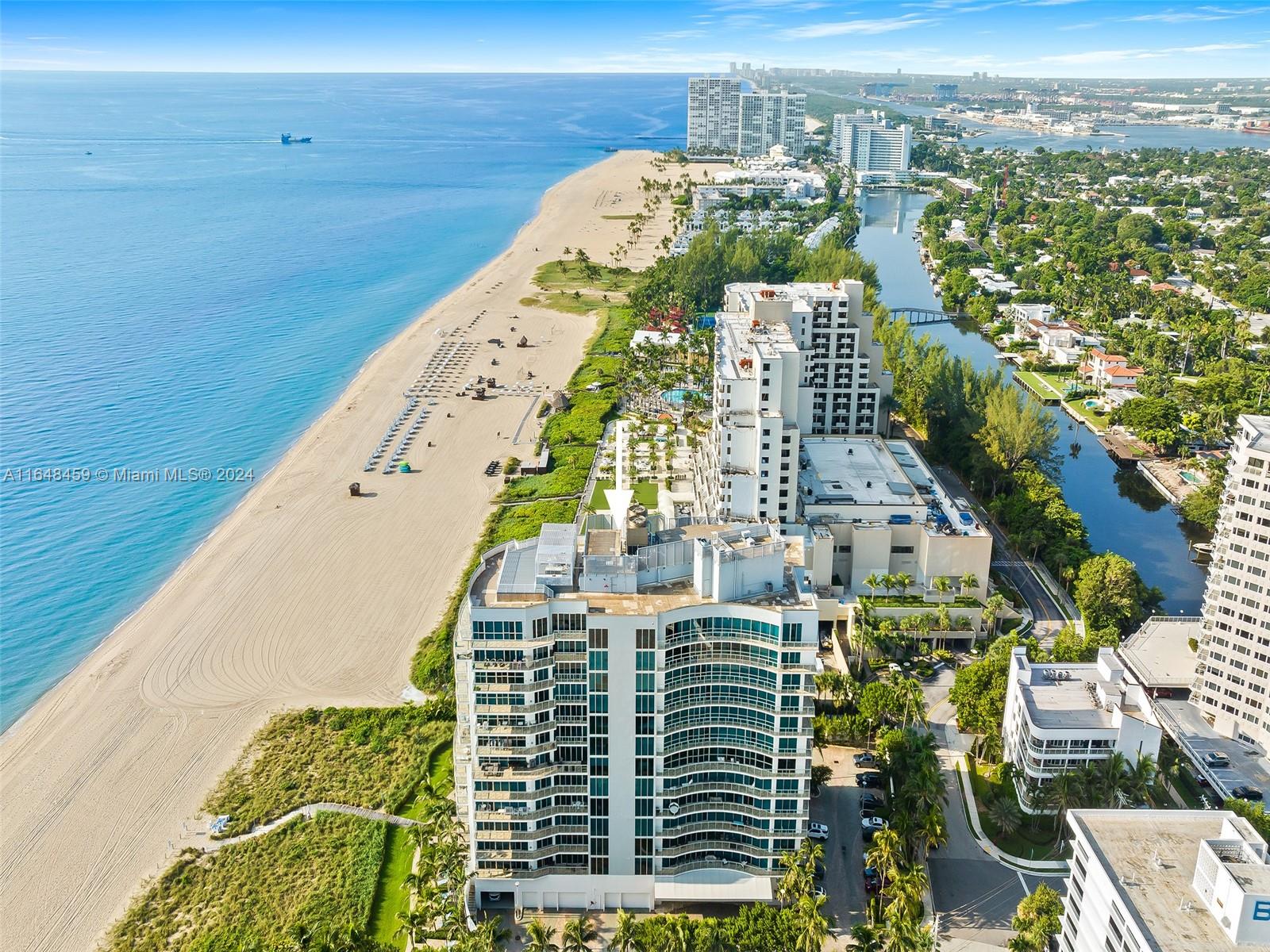 COCONUT GROVE RESIDENCES - Residential