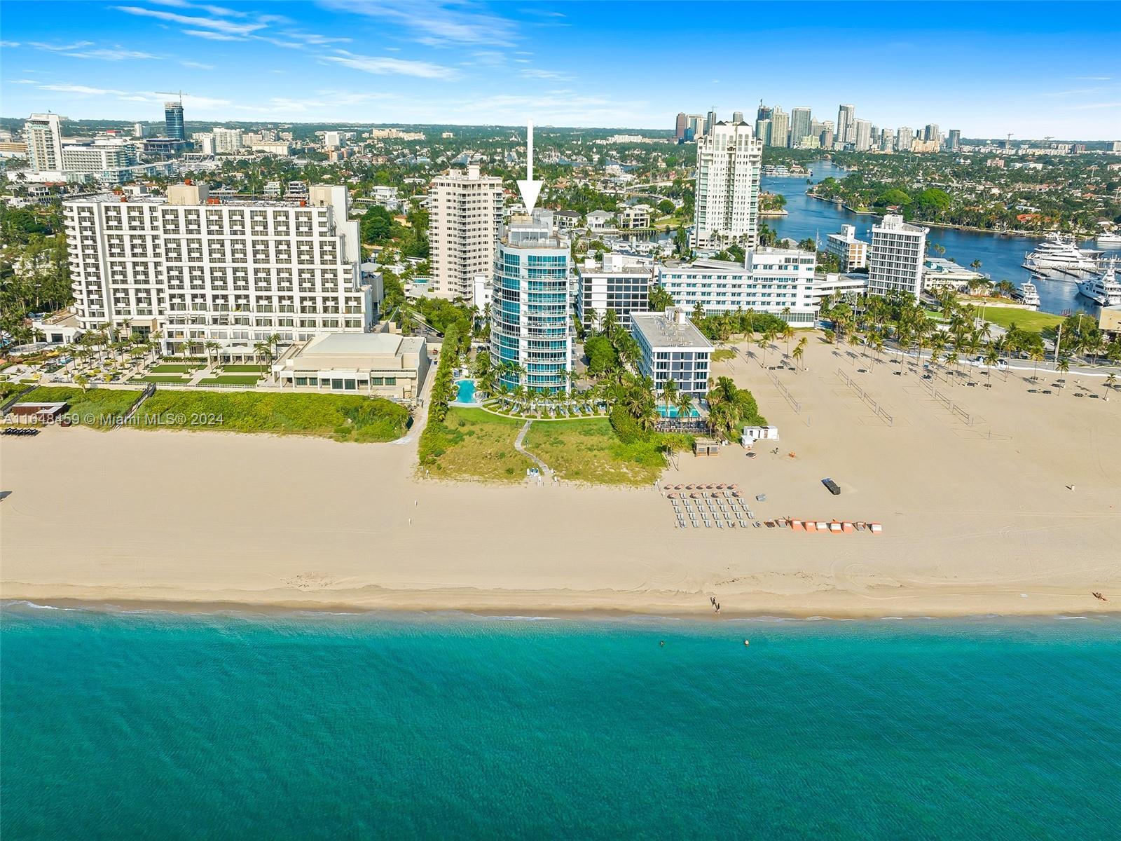 COCONUT GROVE RESIDENCES - Residential