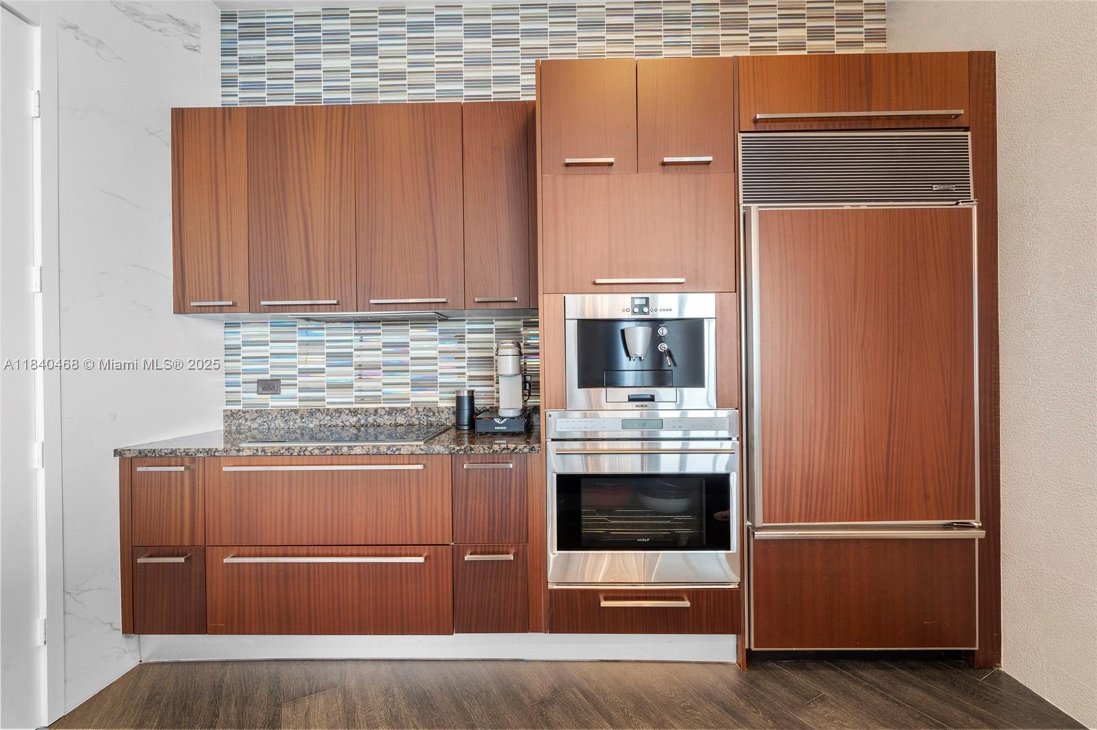 TDR TOWER I CONDO - Residential Lease