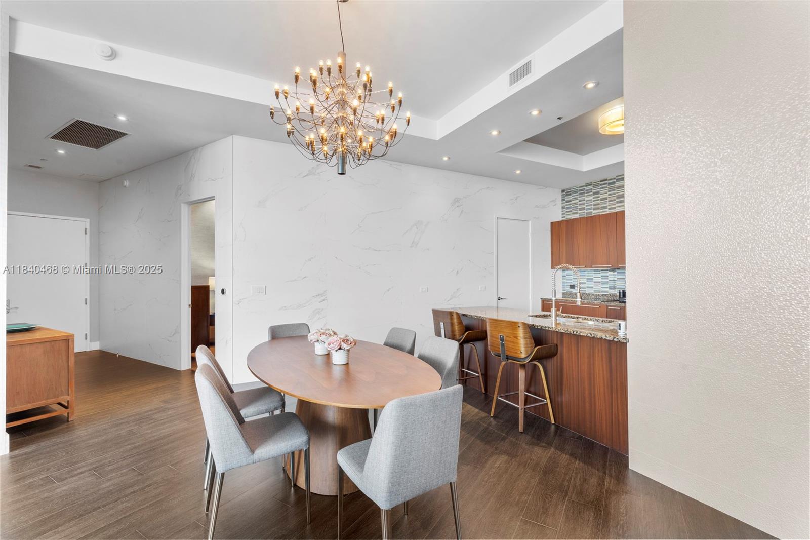 TDR TOWER I CONDO - Residential Lease