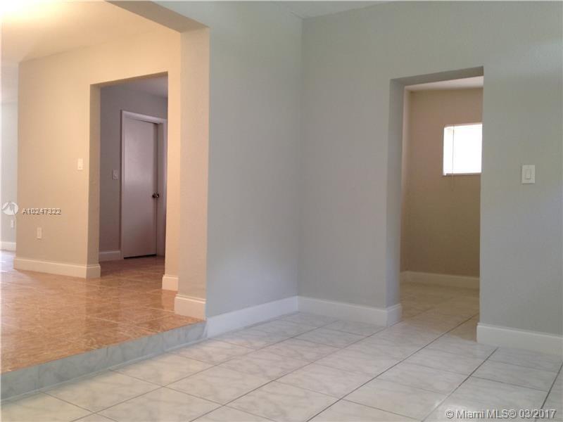 WESTON VILLAGE - Residential Lease