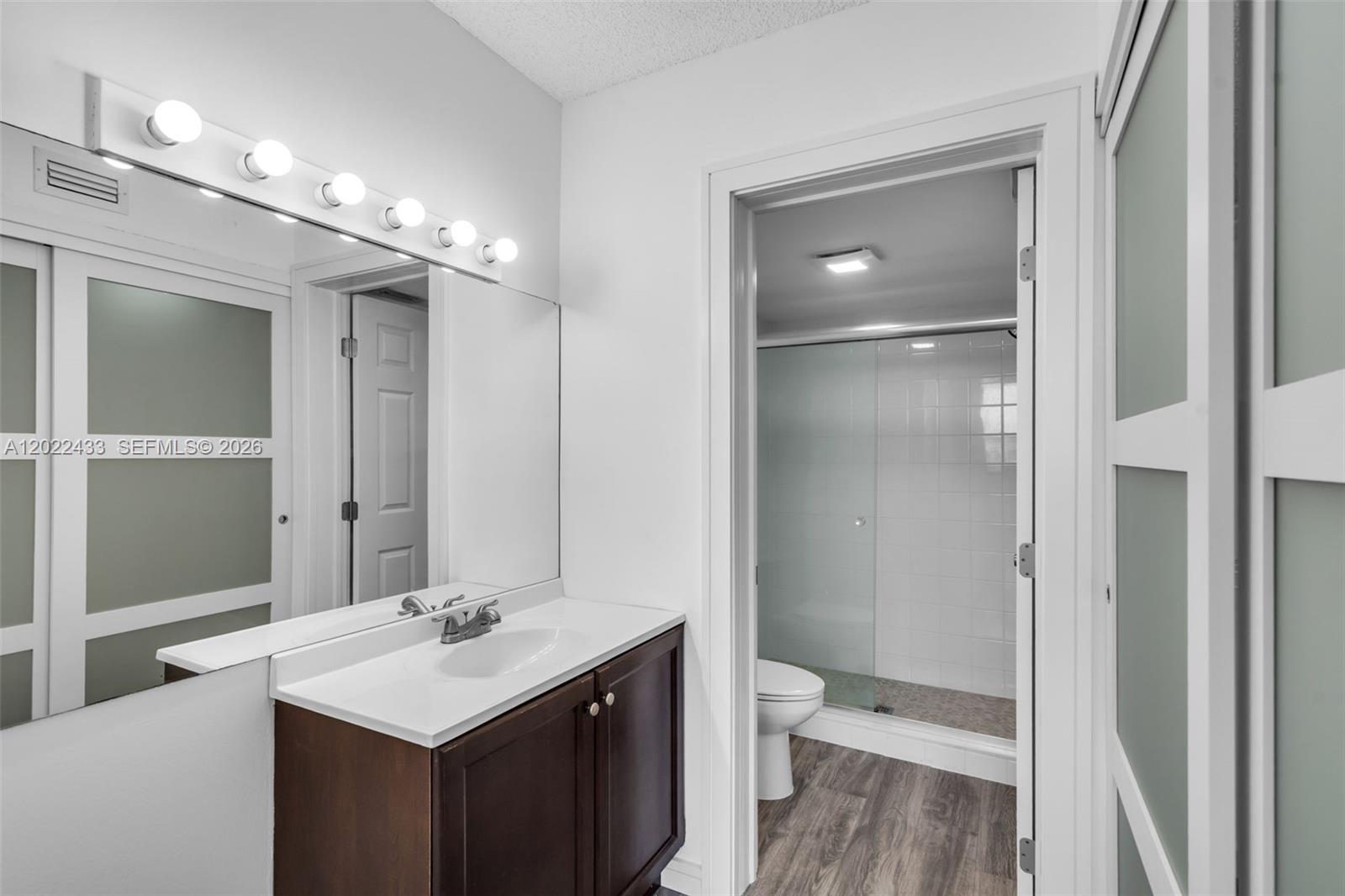 APPLEWOOD 2 - Residential