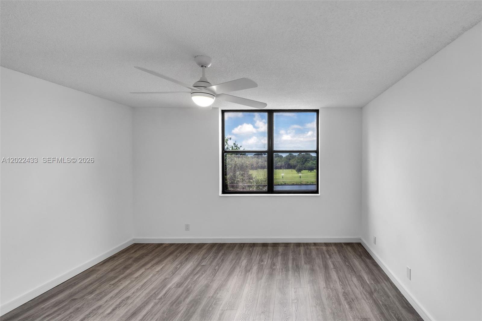 APPLEWOOD 2 - Residential