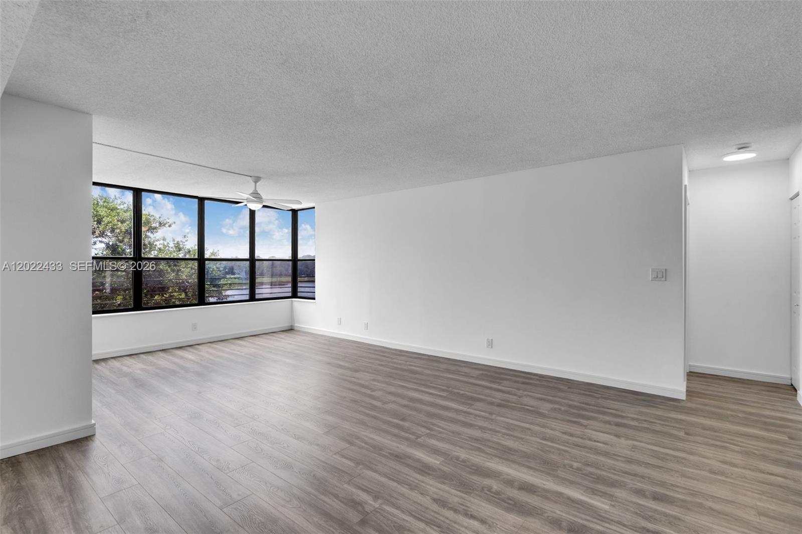 APPLEWOOD 2 - Residential