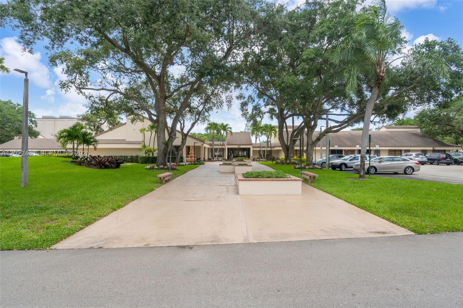 APPLEWOOD 2 - Residential
