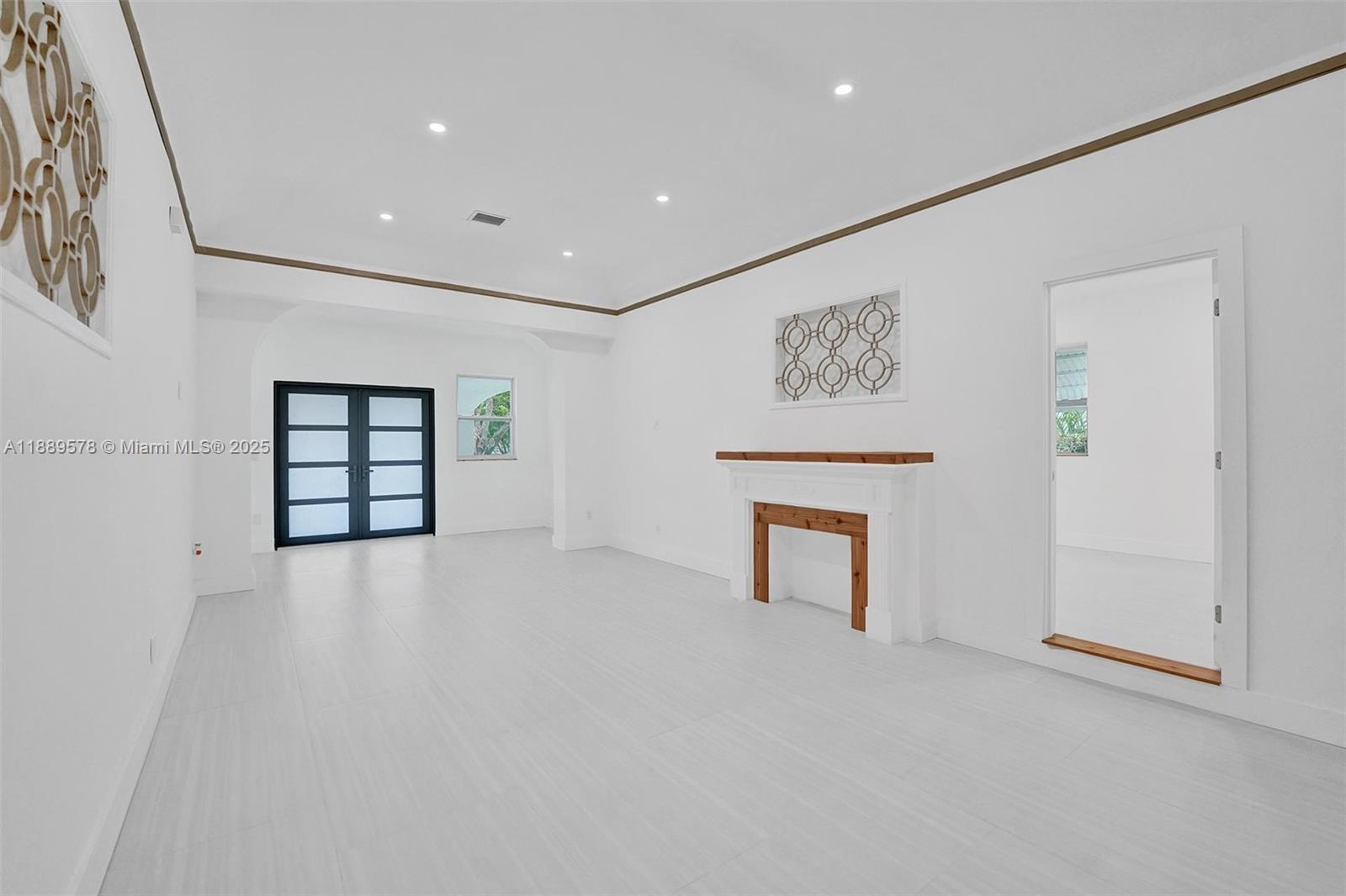 OCEAN BEACH ADDN NO 3 - Residential Lease