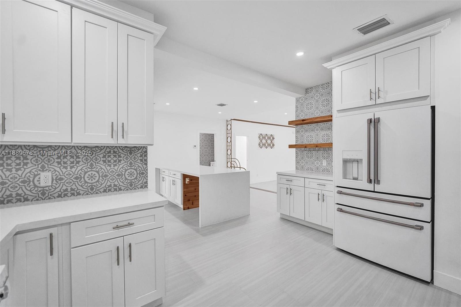 OCEAN BEACH ADDN NO 3 - Residential Lease