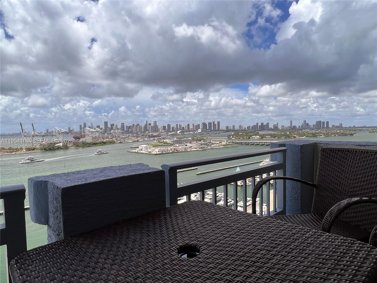 YACHT CLUB AT PORTOFINO C - Residential