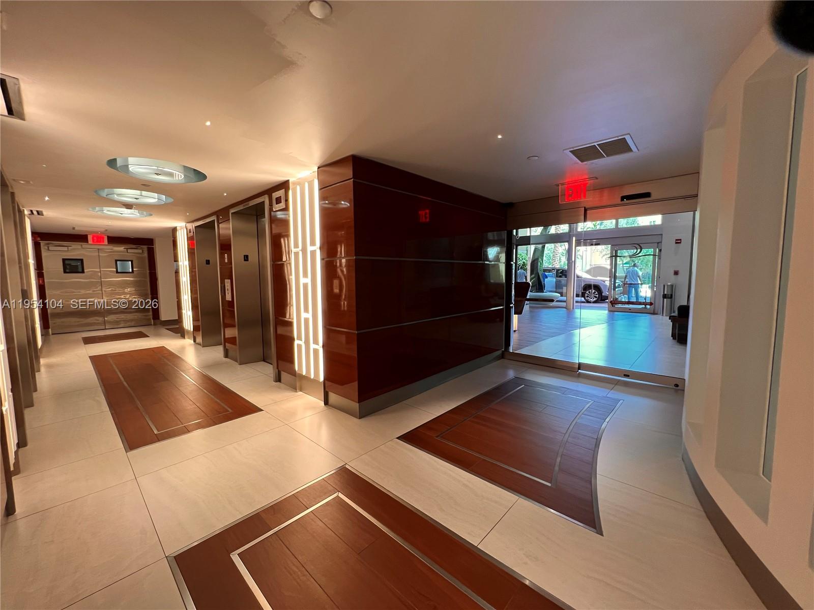 YACHT CLUB AT PORTOFINO C - Residential