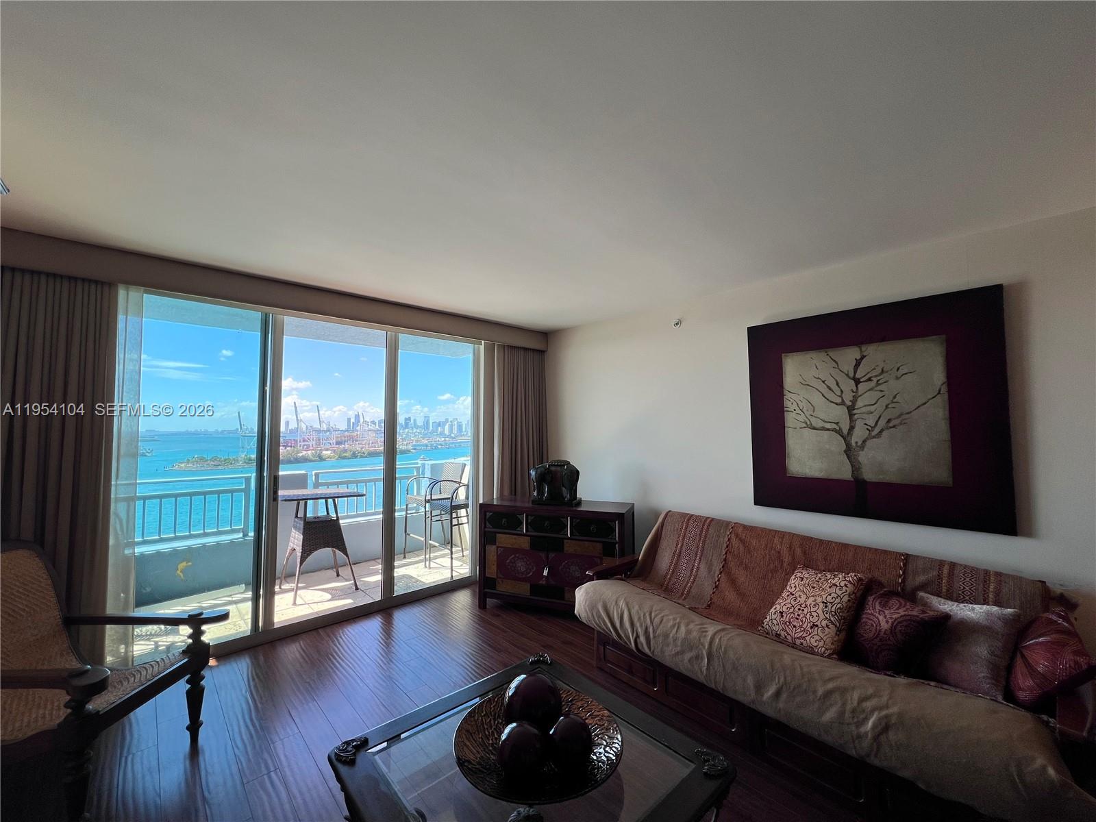 YACHT CLUB AT PORTOFINO C - Residential