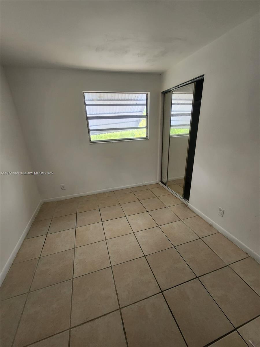 PARK MANOR 1 - Residential Lease