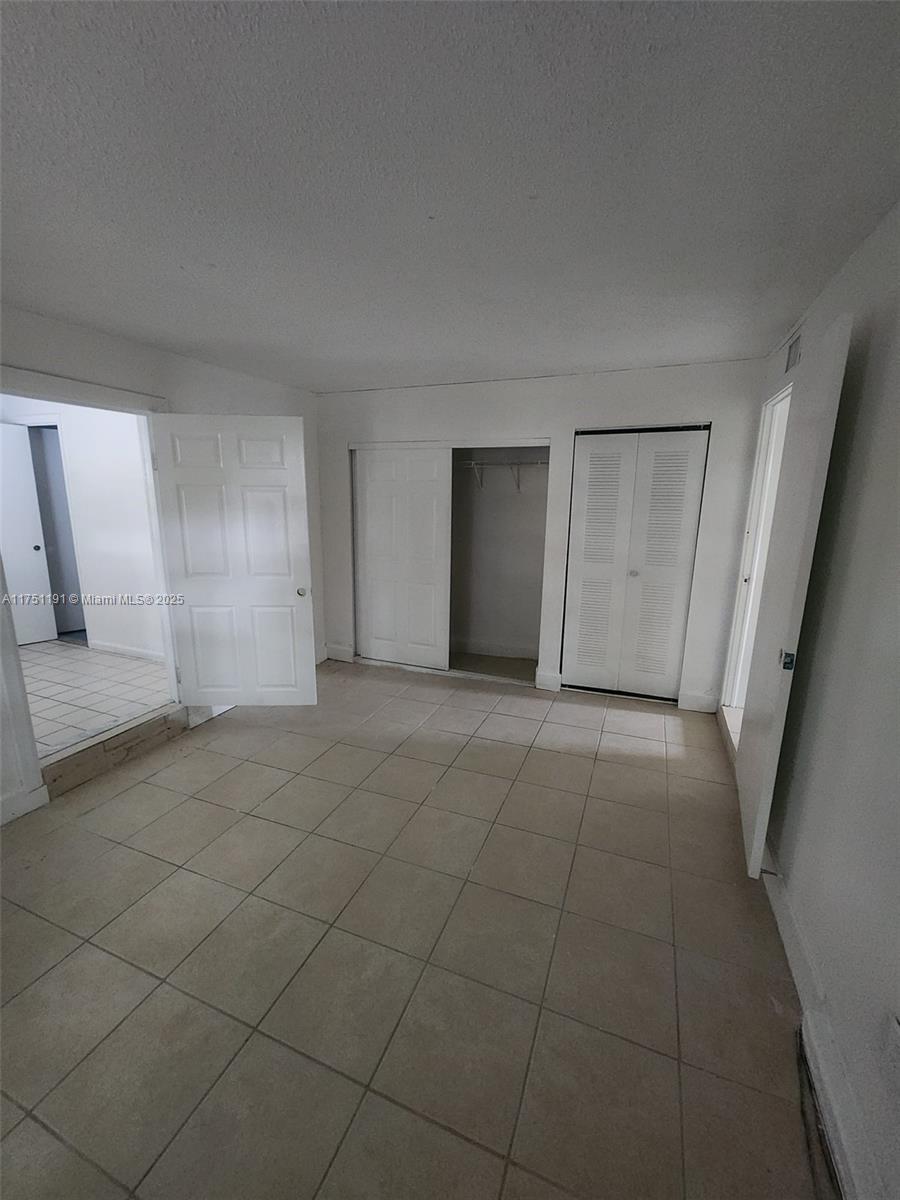 PARK MANOR 1 - Residential Lease