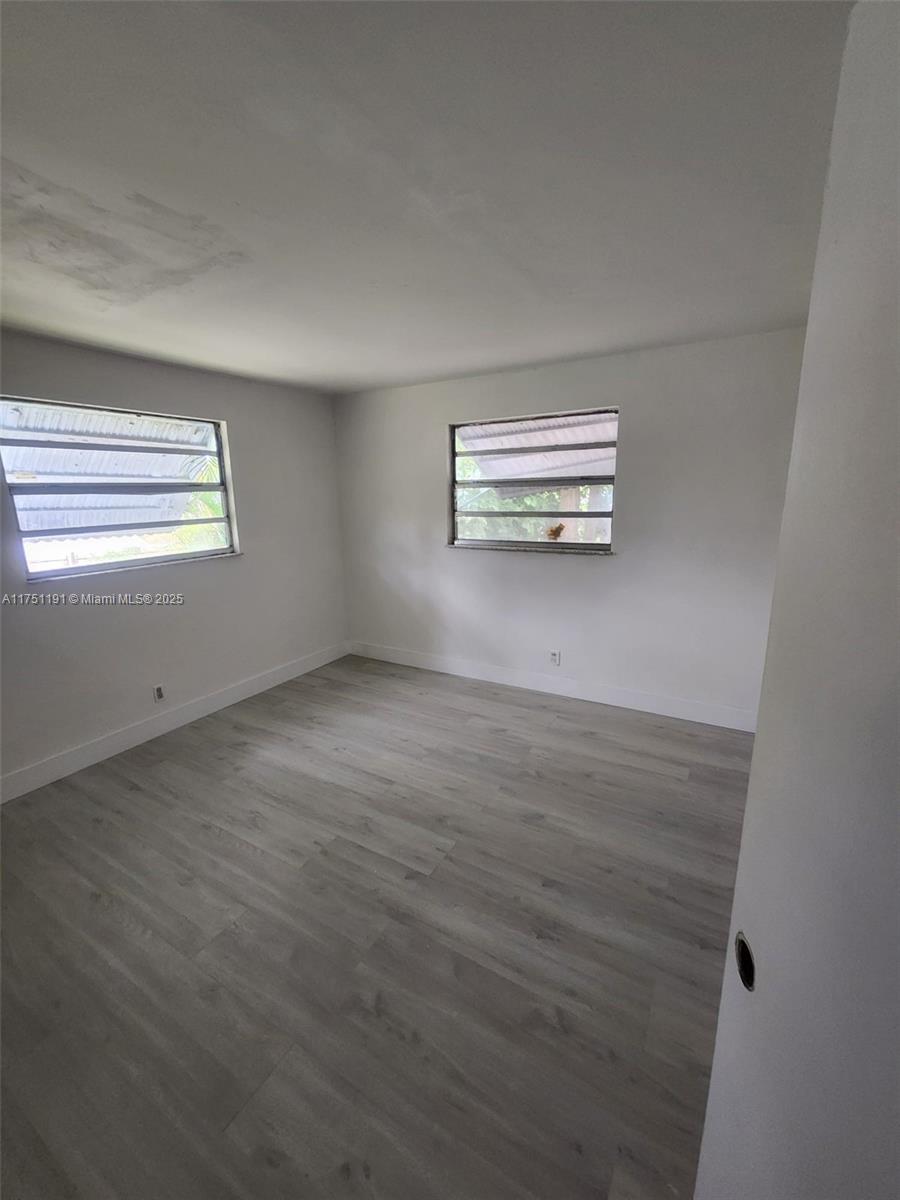 PARK MANOR 1 - Residential Lease