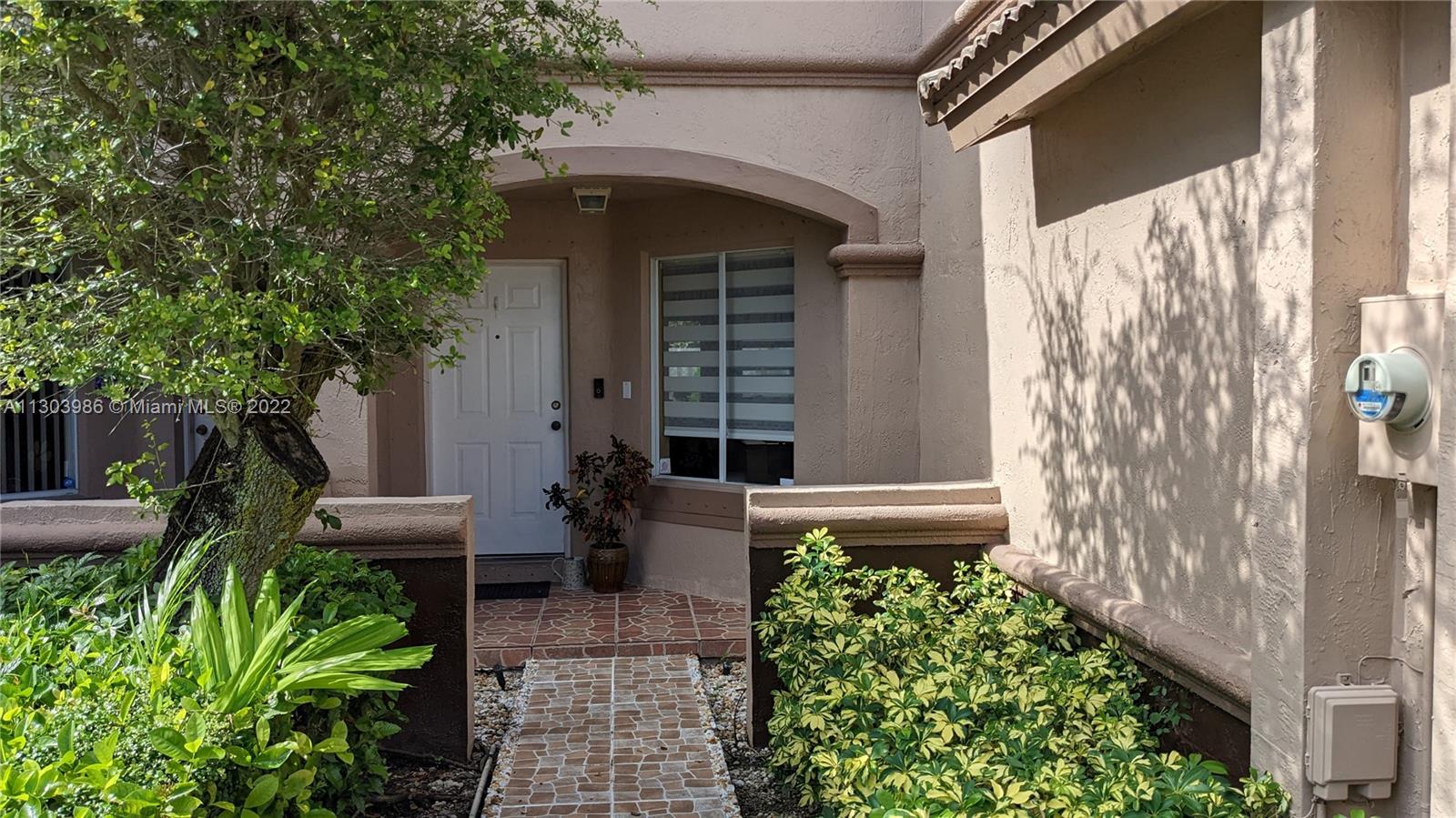 HEFTLERS LAGO MAR WEST - Residential Lease