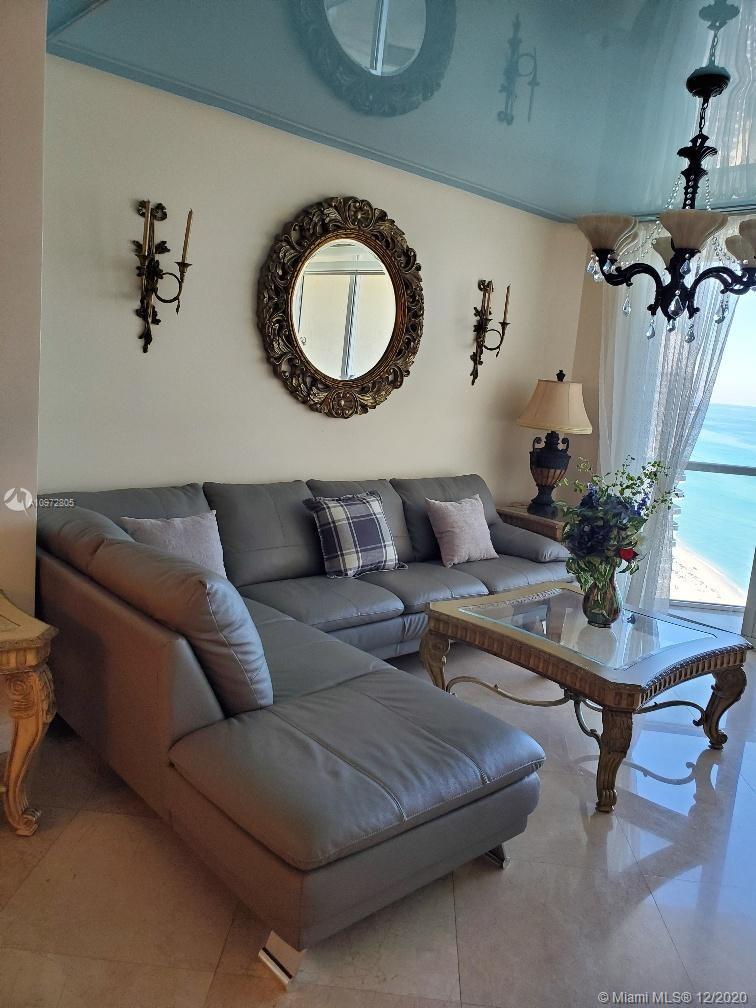 LA PERLA CONDO - Residential Lease