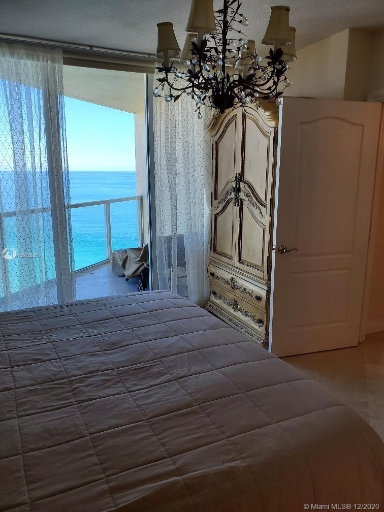 LA PERLA CONDO - Residential Lease