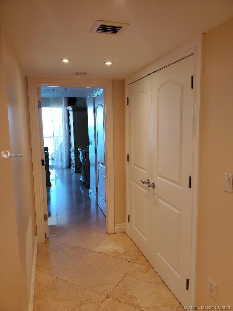 LA PERLA CONDO - Residential Lease