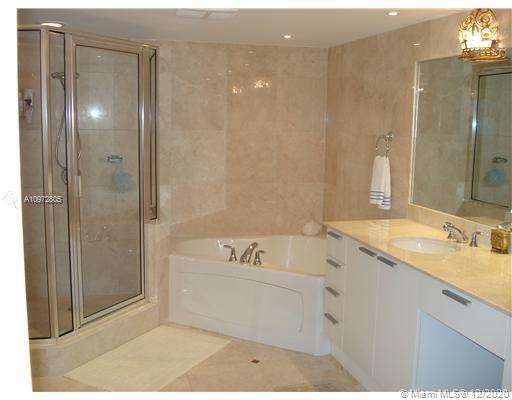 LA PERLA CONDO - Residential Lease