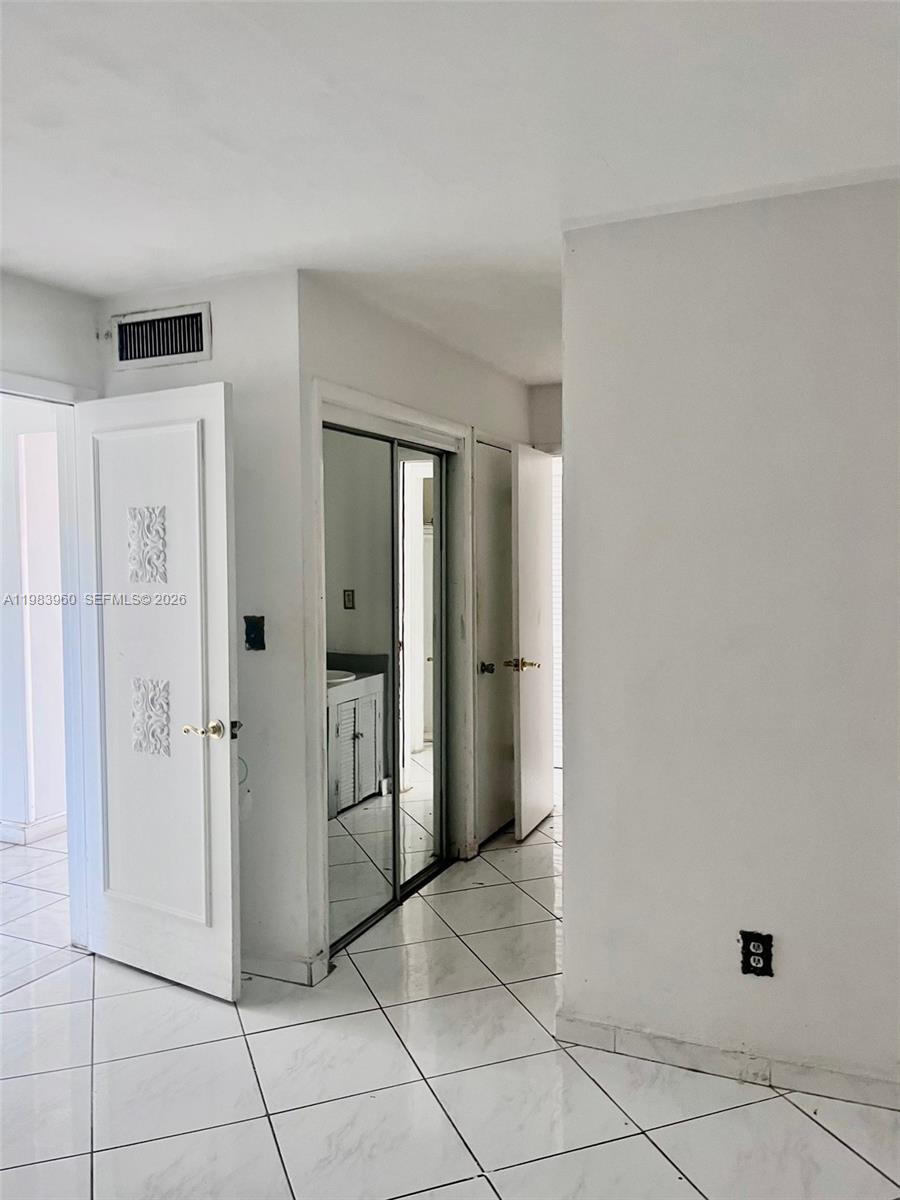 SECOND HORIZONS CONDO - Residential