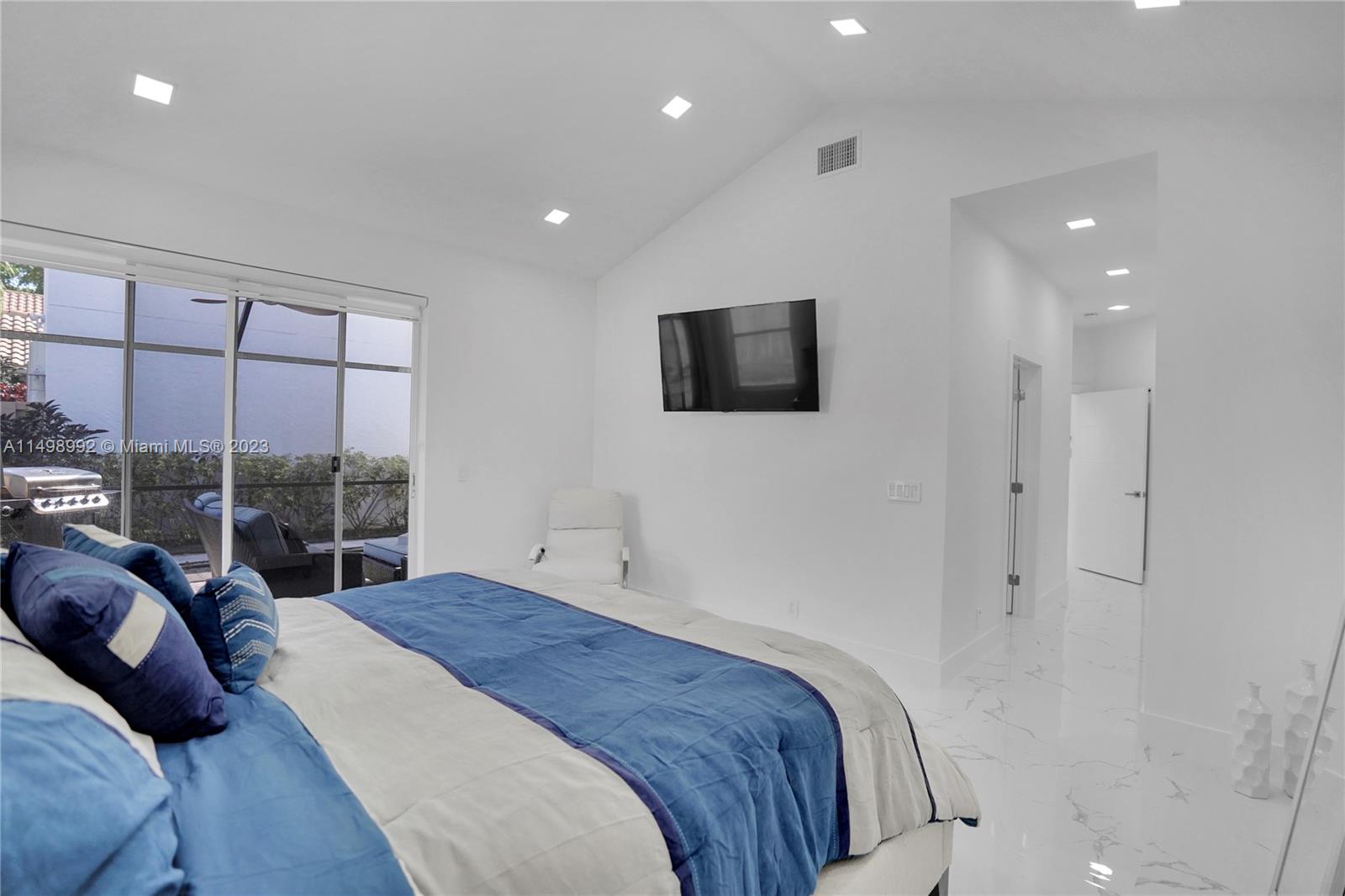 BANYANS OF ARVIDA COUNTRY - Residential Lease