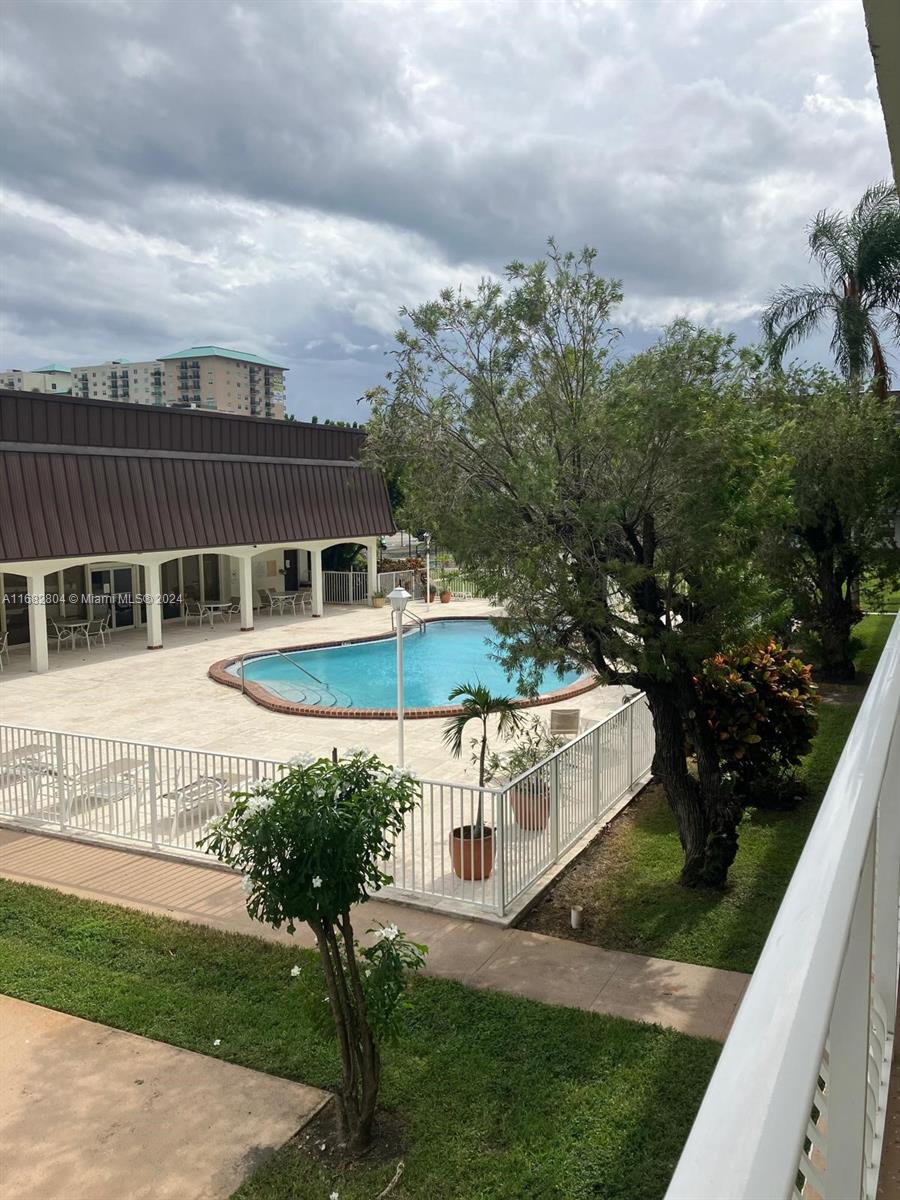 PALM VILLAGE CLUB CONDO - Residential