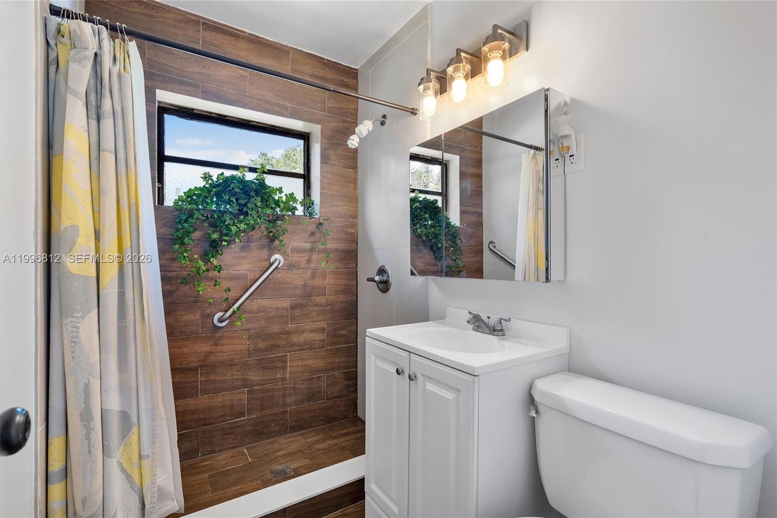 ARCH CREEKS ESTATES - Residential