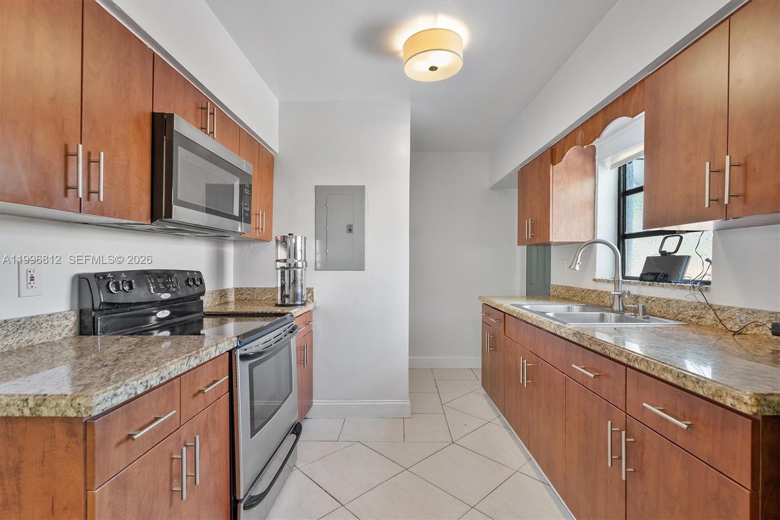 ARCH CREEKS ESTATES - Residential