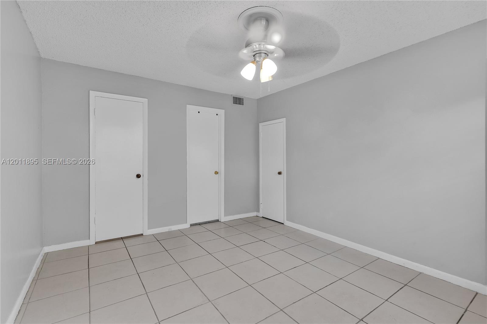 APPLE CREEK - Residential