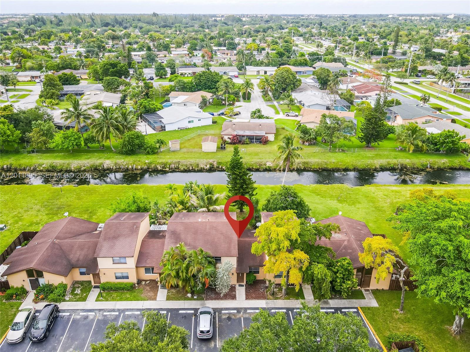 APPLE CREEK - Residential