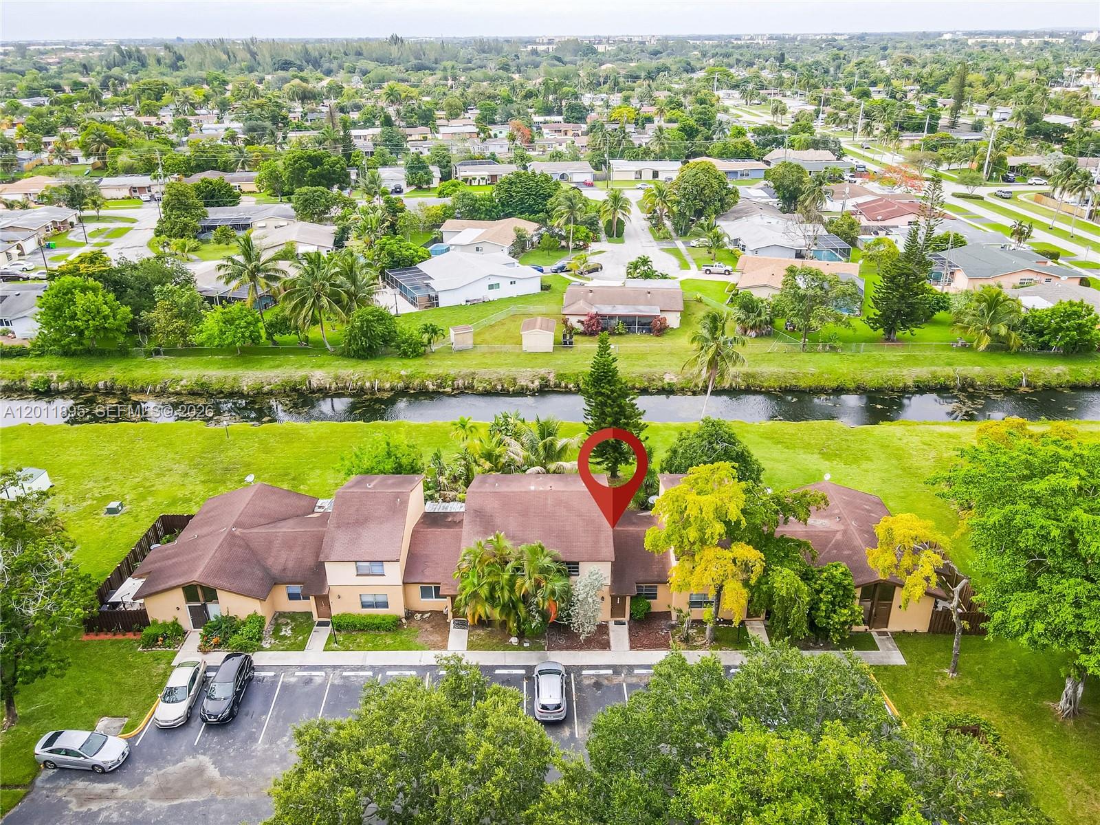 APPLE CREEK - Residential