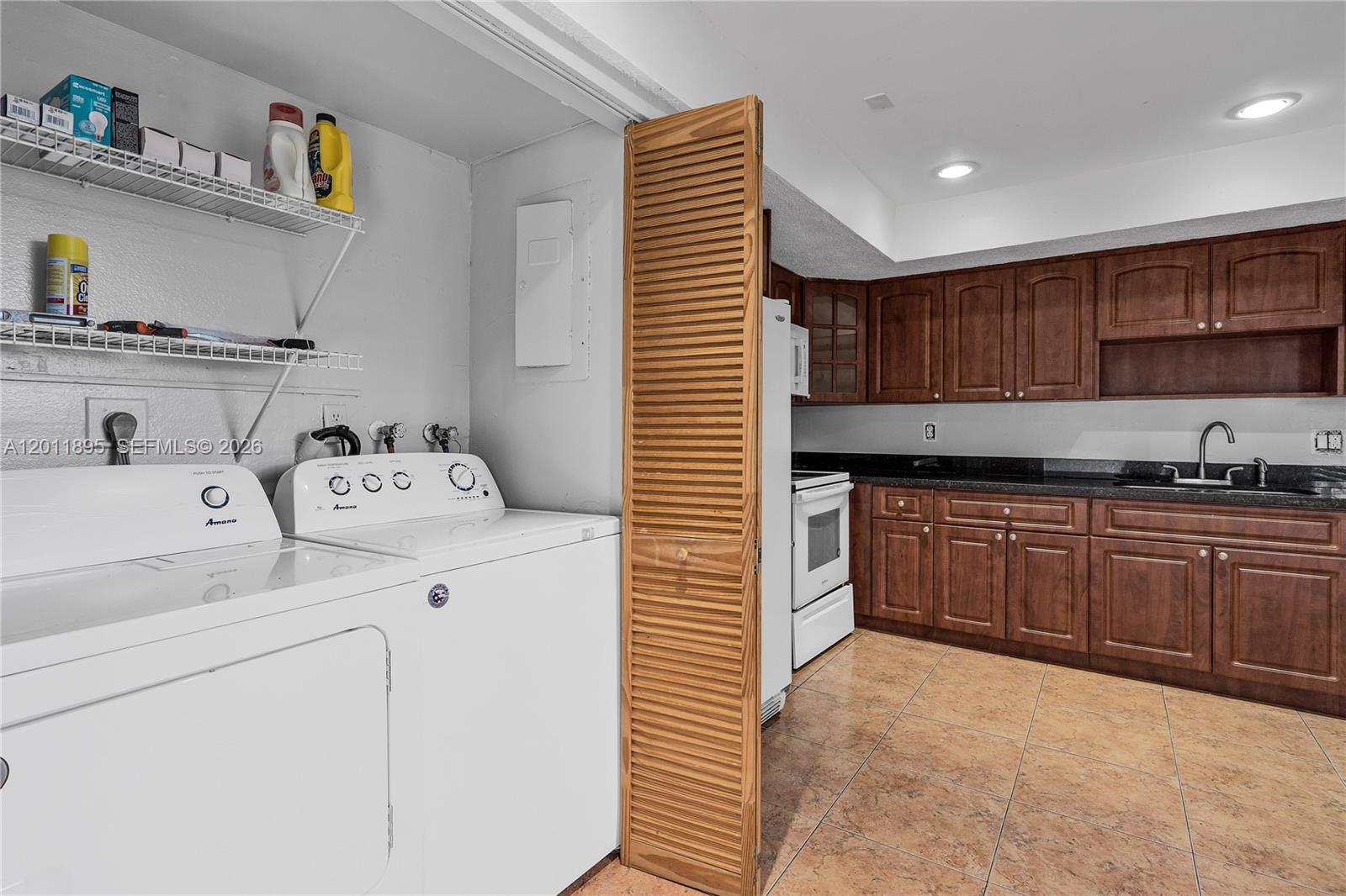 APPLE CREEK - Residential
