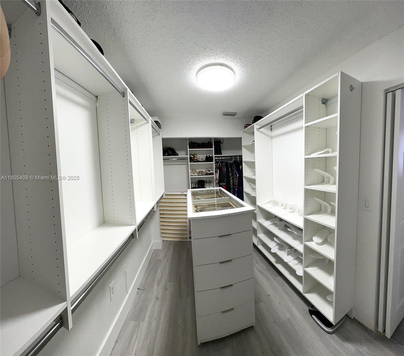 TOWNGATE CONDO NINE - Residential