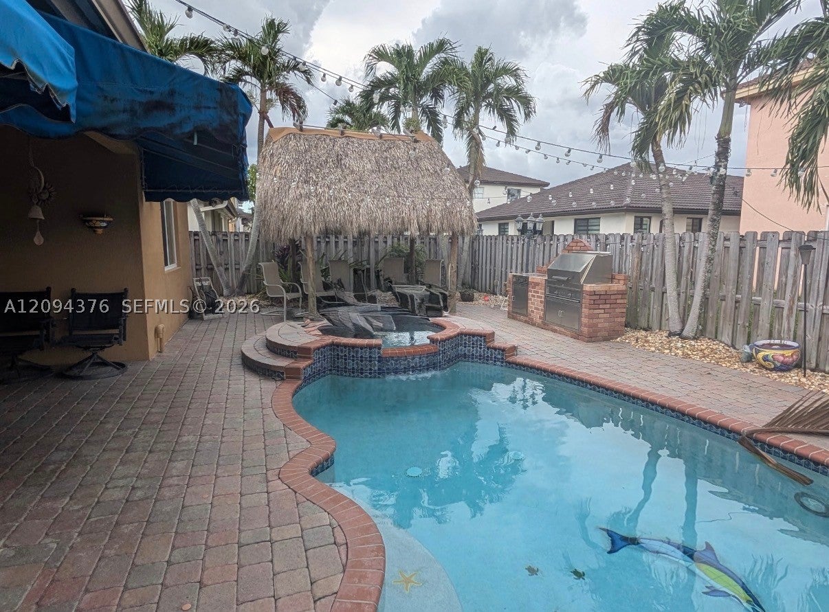 2924 SW 144th Pl