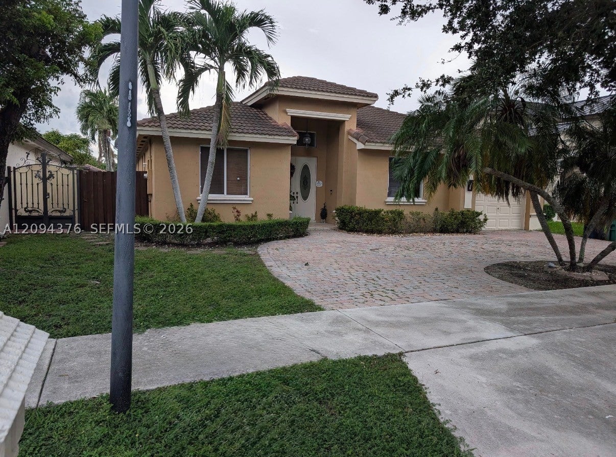 2924 SW 144th Pl