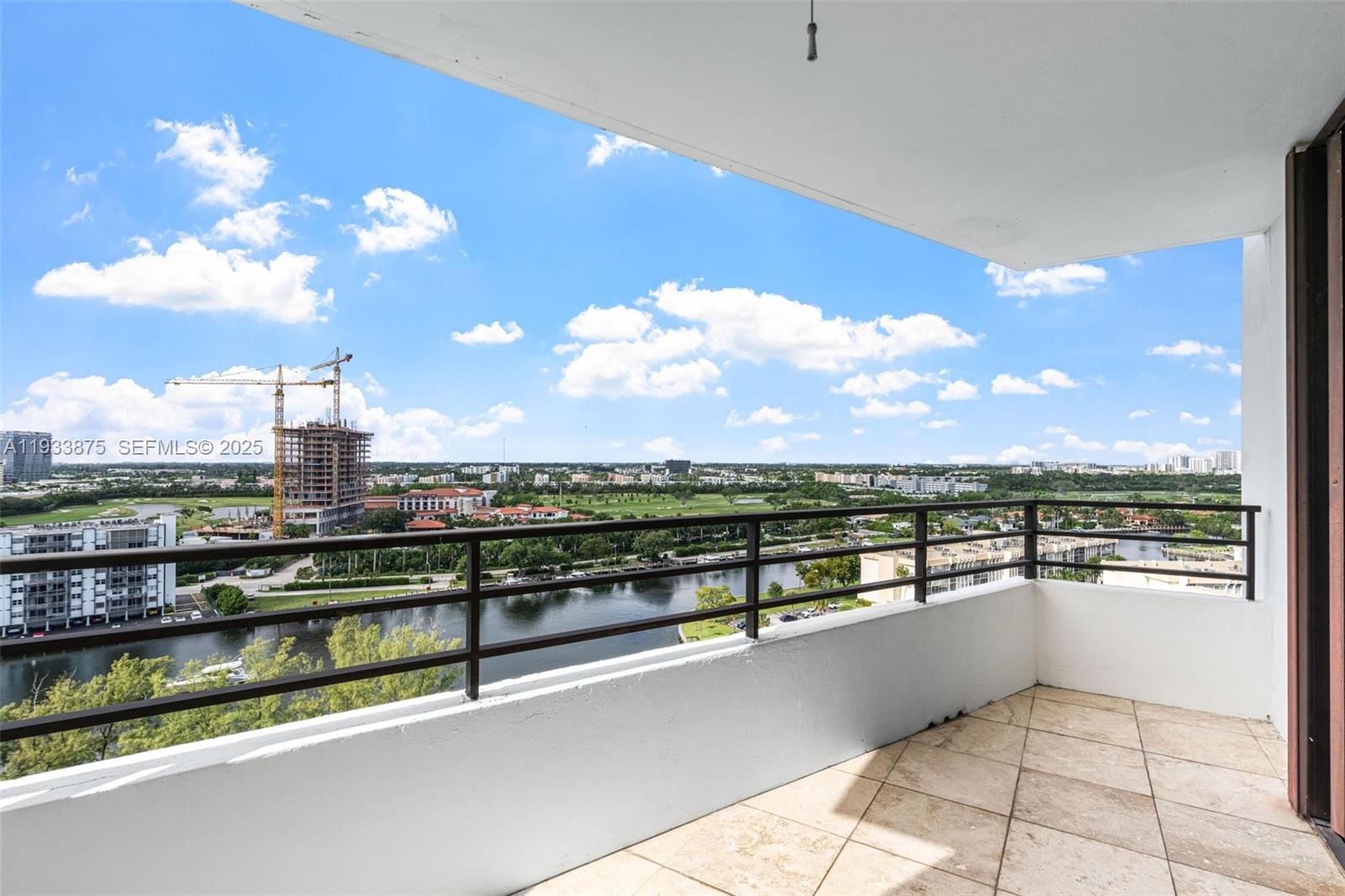 OLYMPUS CONDO PHASE - Residential