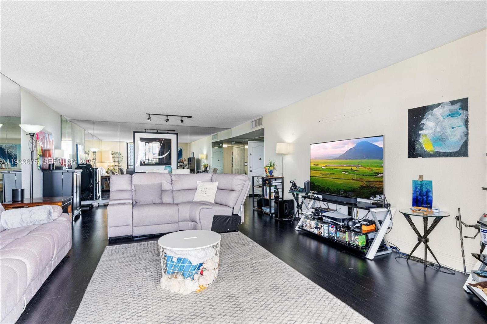 OLYMPUS CONDO PHASE - Residential