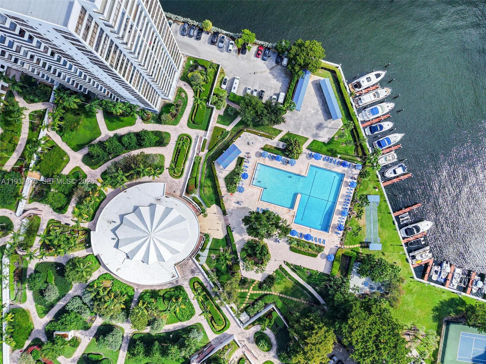 OLYMPUS CONDO PHASE - Residential