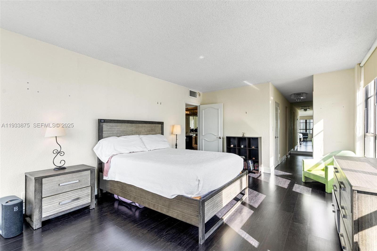 OLYMPUS CONDO PHASE - Residential