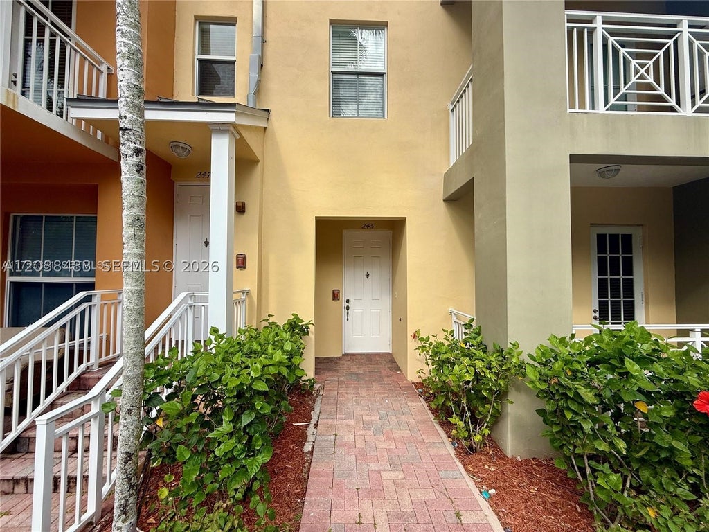 Photo of 259 SW 13th Ter #259, Fort Lauderdale, FL 33312 (MLS # A12038483)