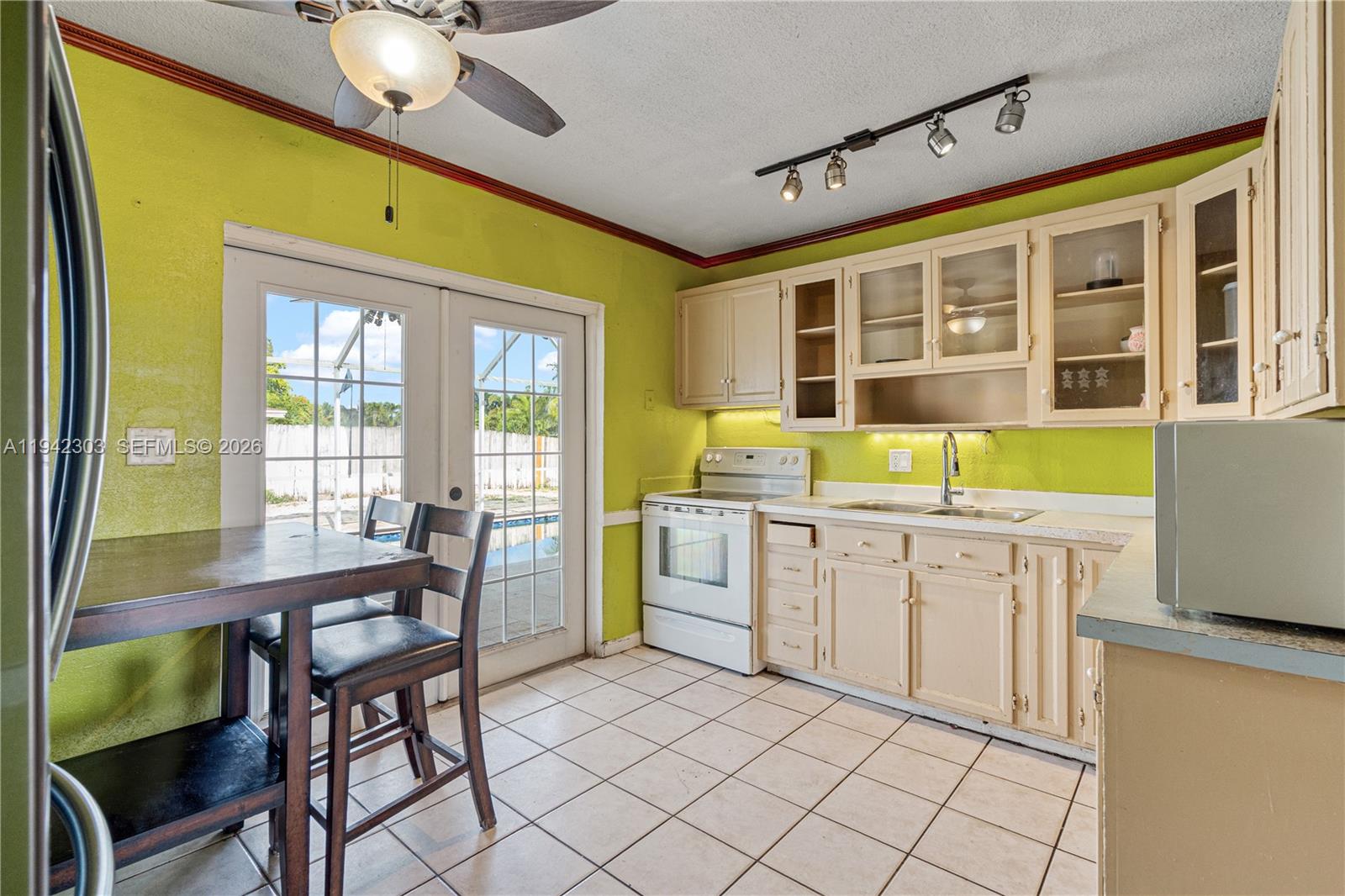 KENDALL GREEN SEC - Residential