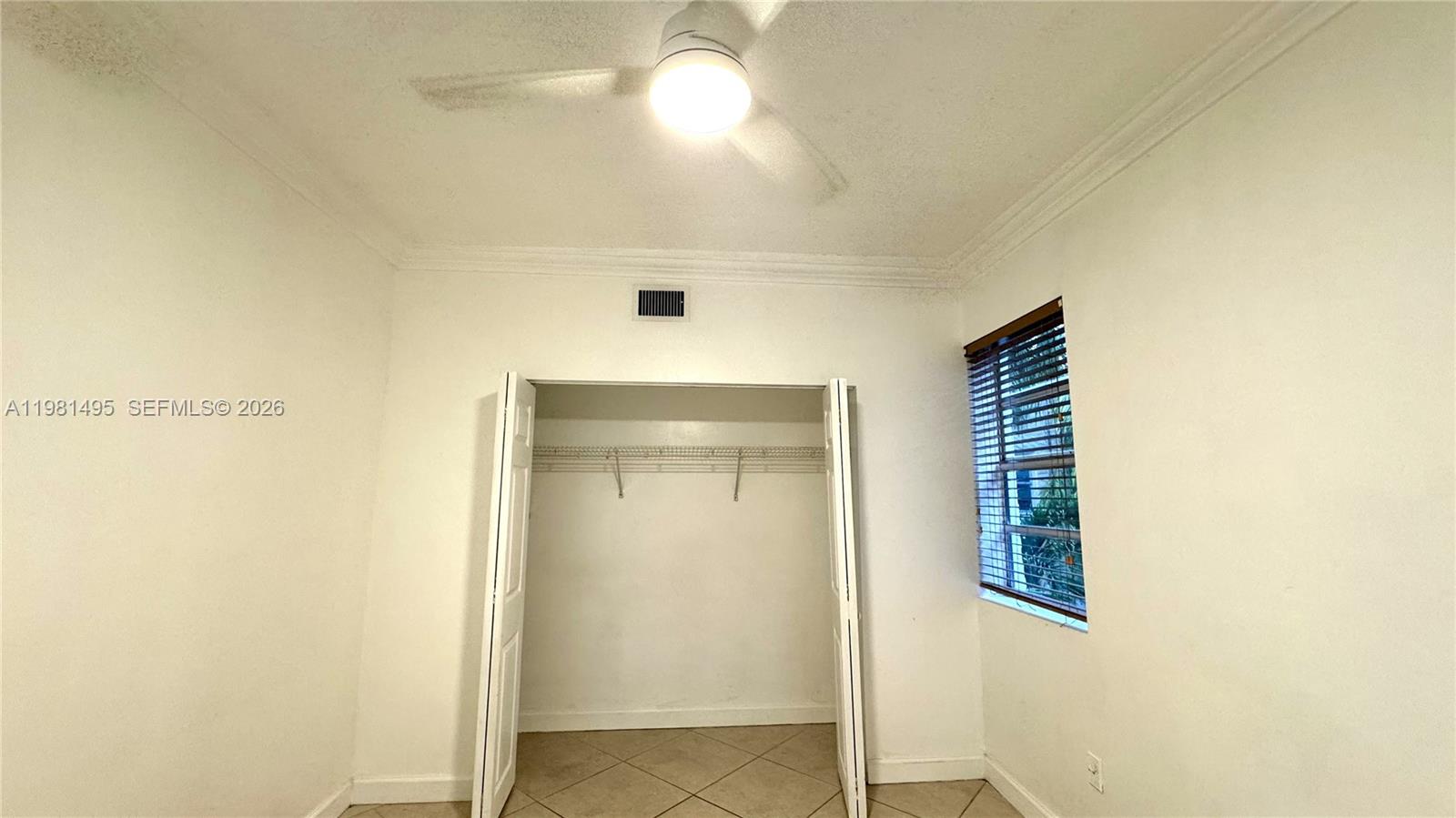 LINCOLN VIEW CONDO - Residential Lease