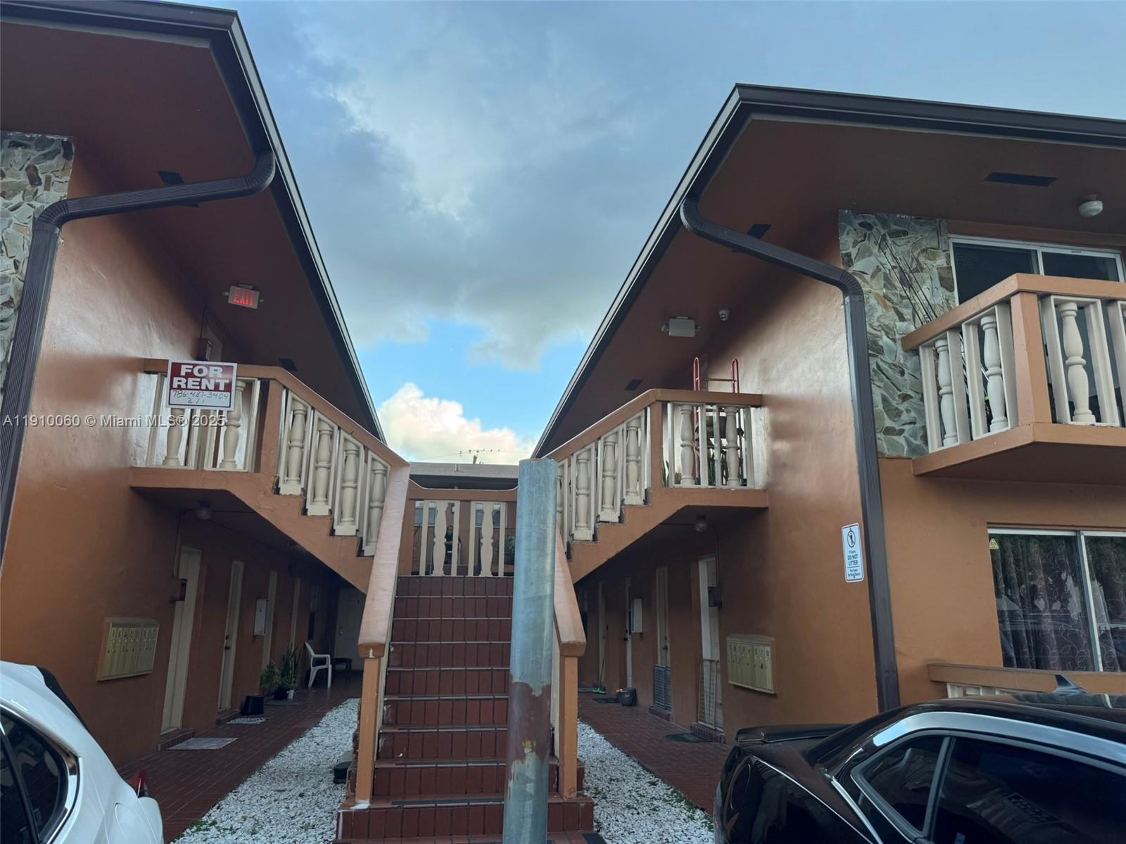 HIALEAH 10TH ADDN - Residential Lease