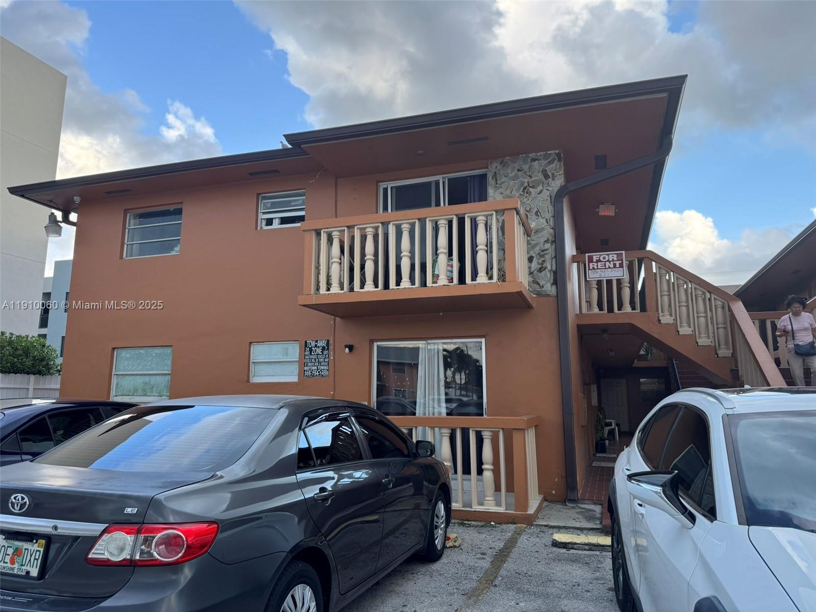HIALEAH 10TH ADDN - Residential Lease
