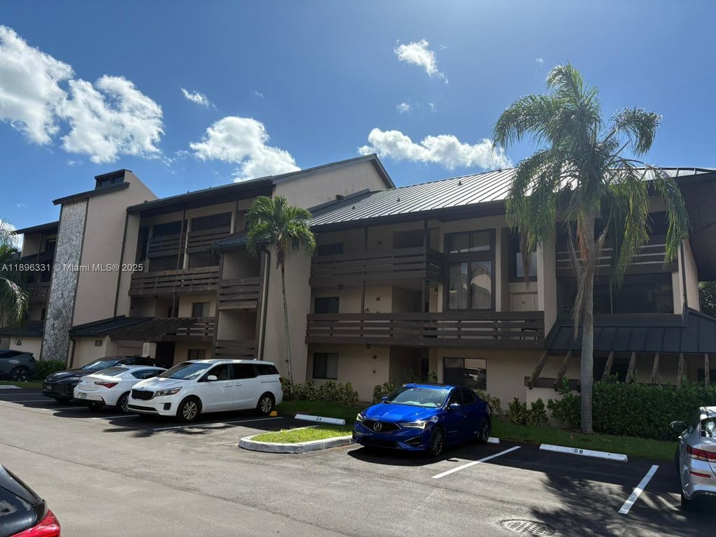 Photo of 141 SW 96th Ter #205, Plantation, FL 33324 (MLS # A11896331)