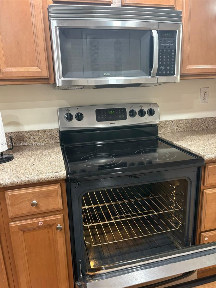 FOUNTAINS OF JACARANDA CO - Residential Lease