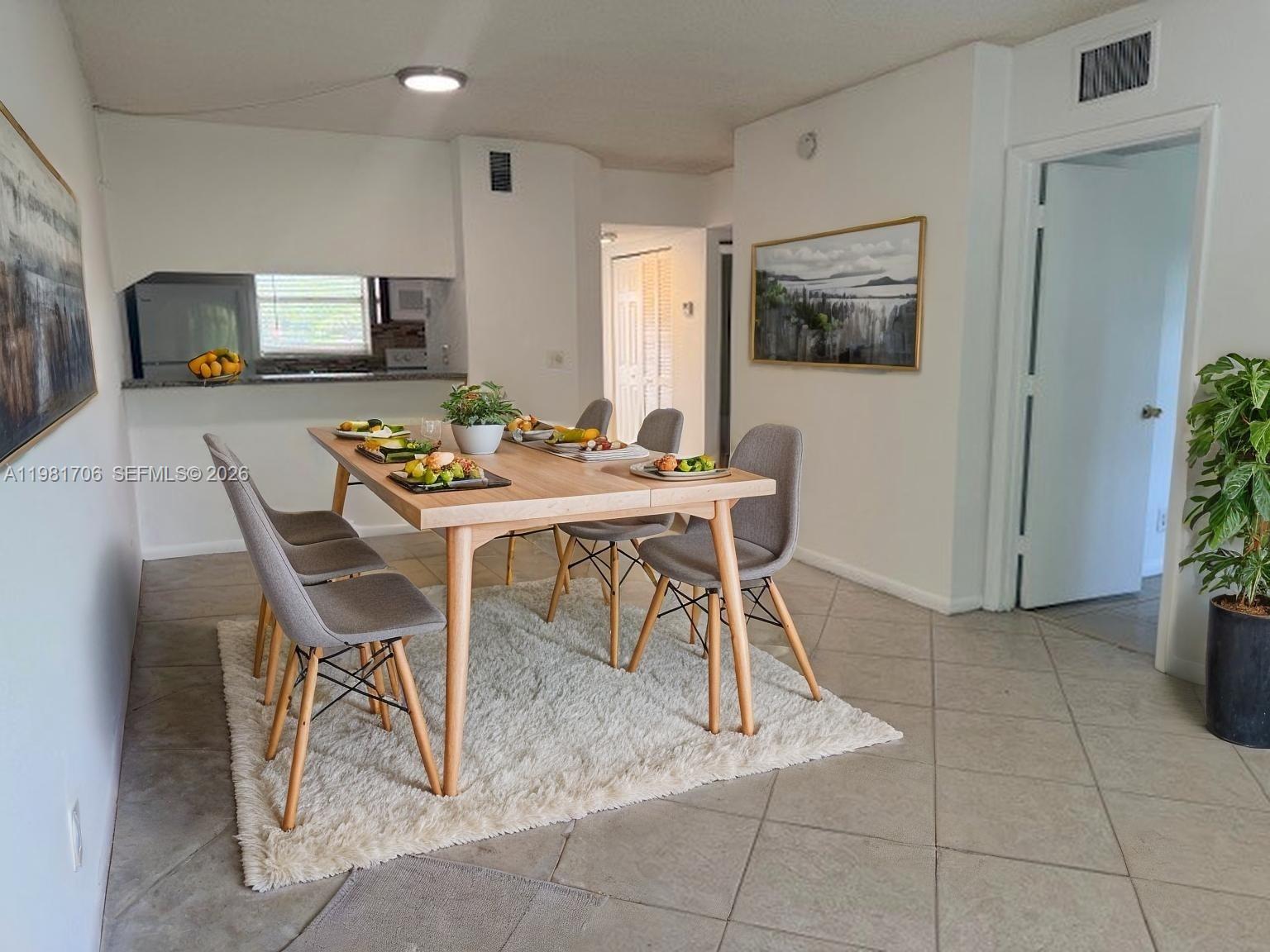 COUNTRY GARDENS CONDO - Residential